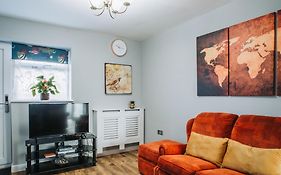 No10 Bristol - 2 Bedroom House With Private Garden And Parking